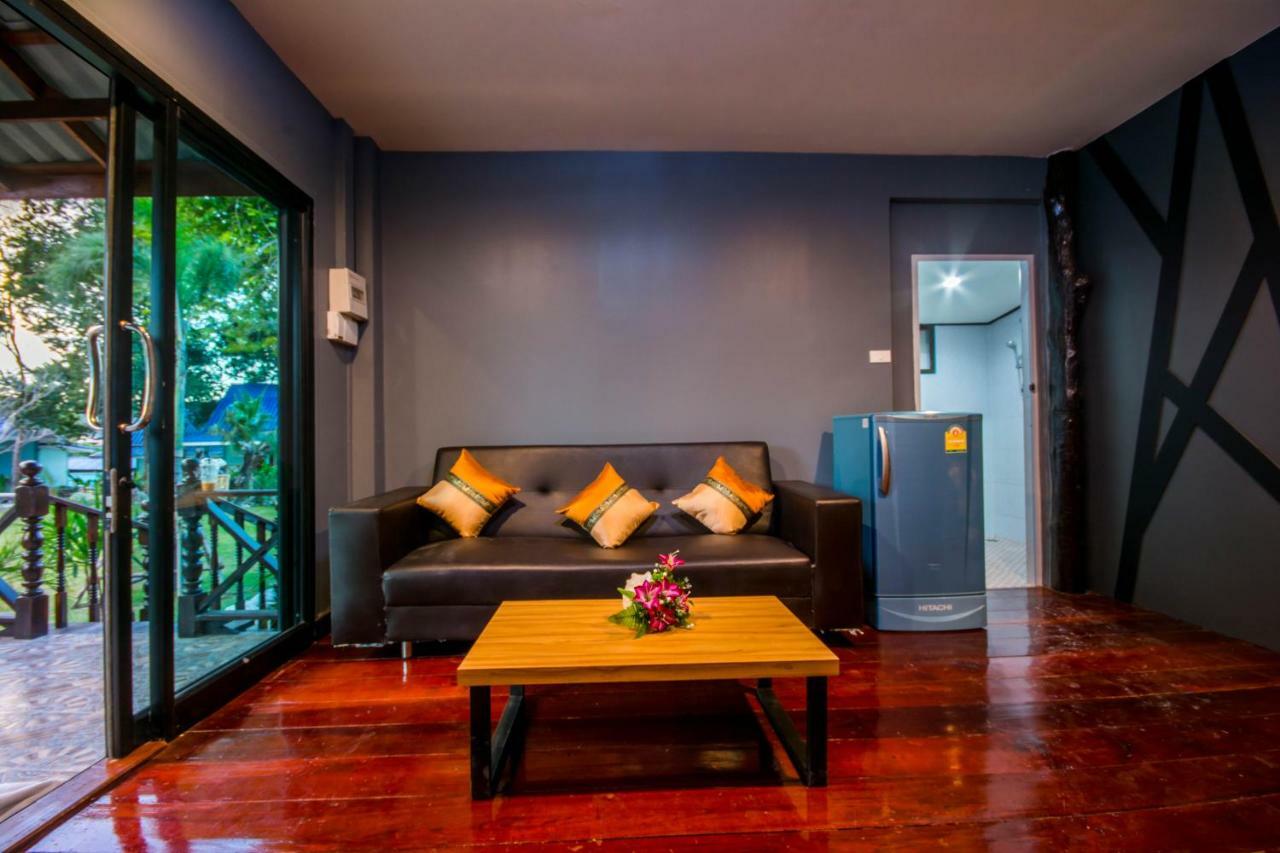 Chawlay Resort Koh Lipe Exterior photo